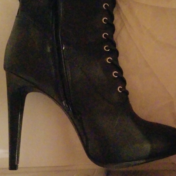 Very Chic High Heel Fashion Boots - Picture 6 of 7